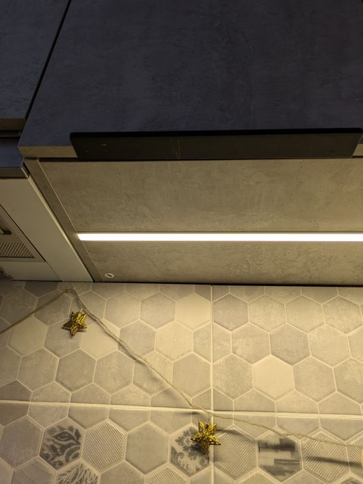 Продам кухонный гарнитур срочно!