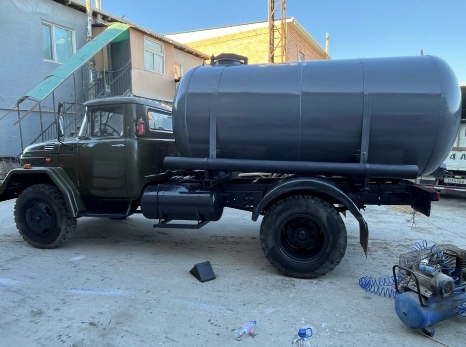 Ассенизатор по городу