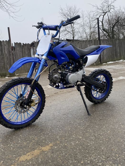 De vanzare cross 125