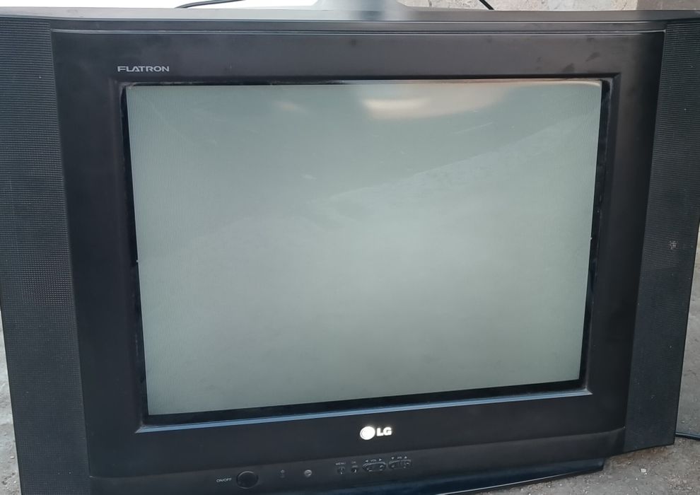 За 8000 тг Продам Телевизор LG