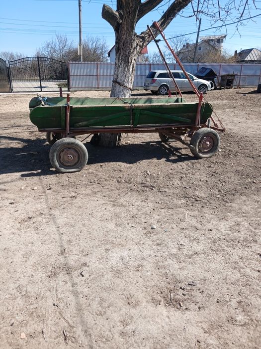 Vând caruta pe dacie