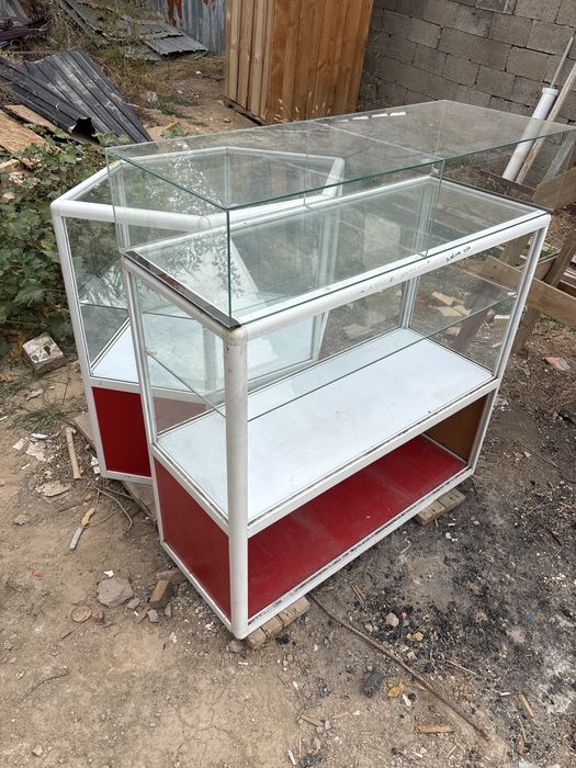 Продам витриные полки