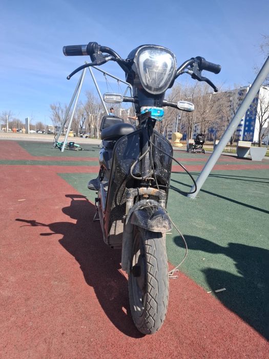 Продам электросамокат