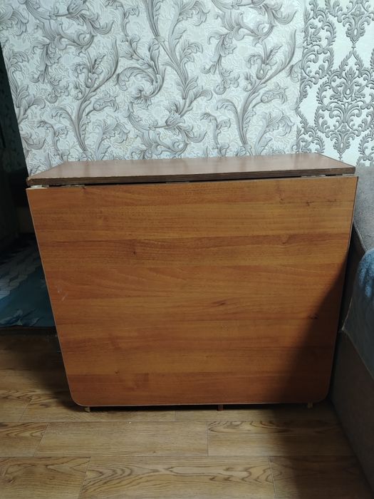 Продам раздвижной стол