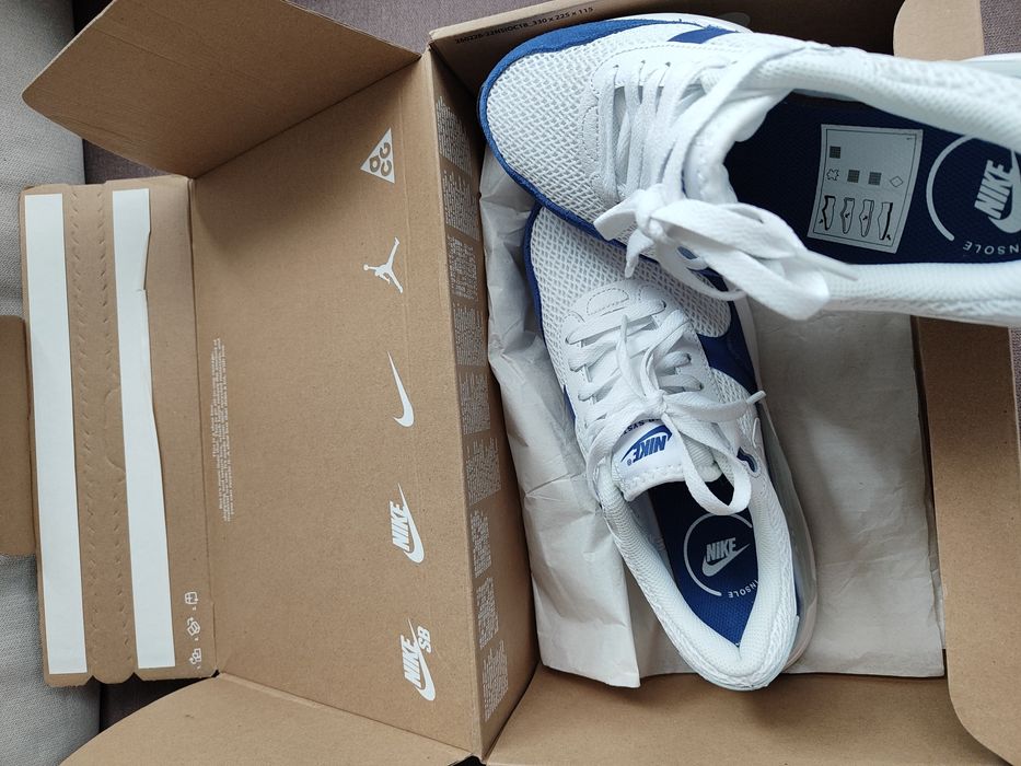 Air Max Nike летни за тесен крак!40р. размер, 25,5см.