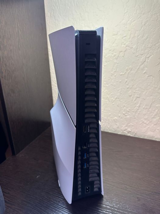 PlayStation 5 Slim , на 1 Тб памяти
