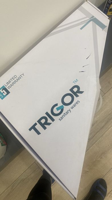 Продам смеситель для ванны