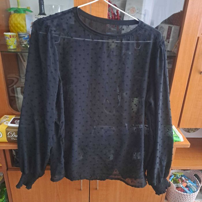 Три  дамски блузи