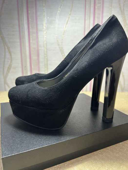 Туфли замшевые черные