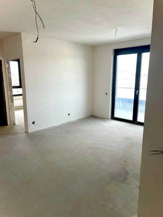 Proprietar vand apartament 3 cam 67mp plus un loc de parcare subteran