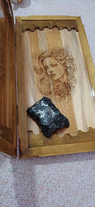 Тарелка из дерева