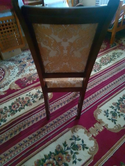 Мебель. Стол стулья