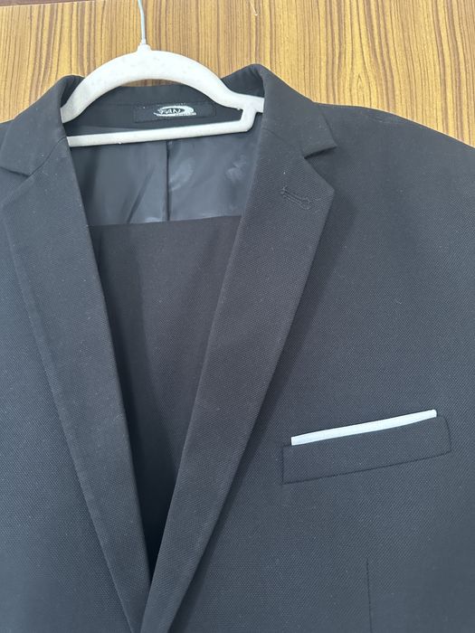 Costum barbati negru