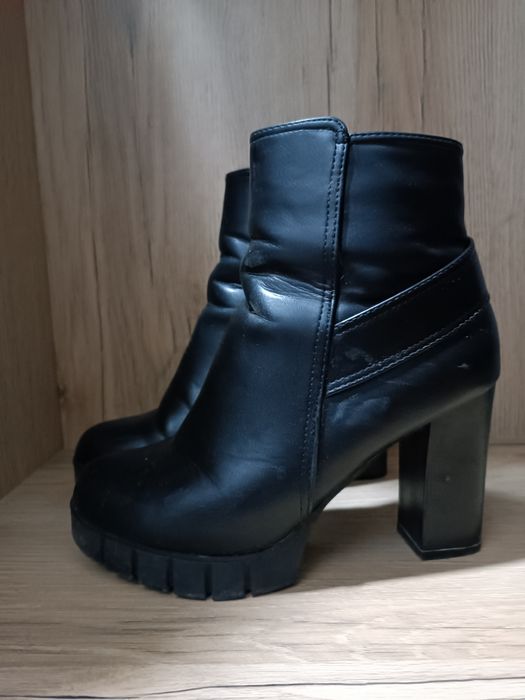 Полусапожки на меху в хорошем качестве