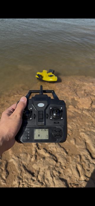 Прикормочный кораблик