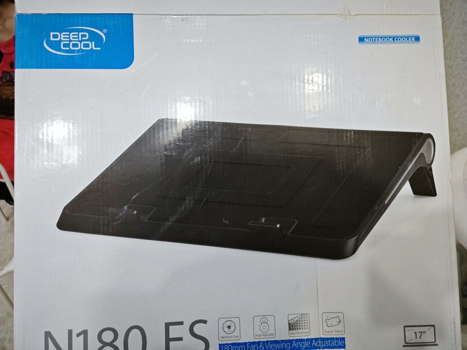 Подставка для ноутбука Deepcool NS180 FS