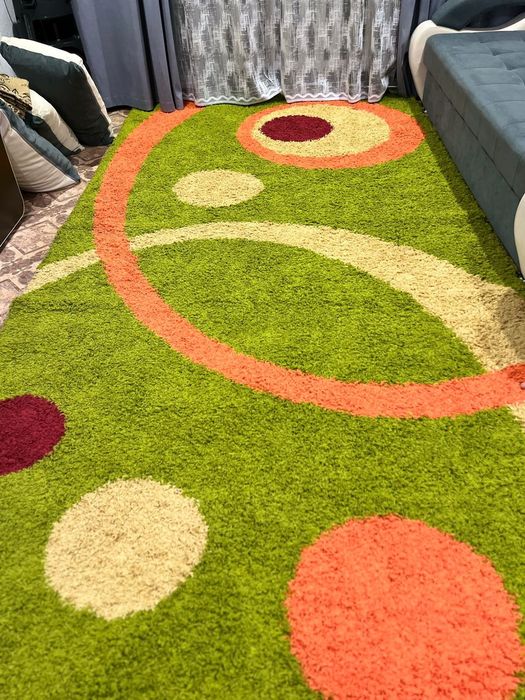 Продам ковёр травка 2х4