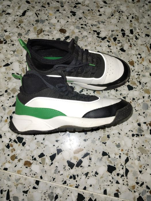 Продам детские кросовки