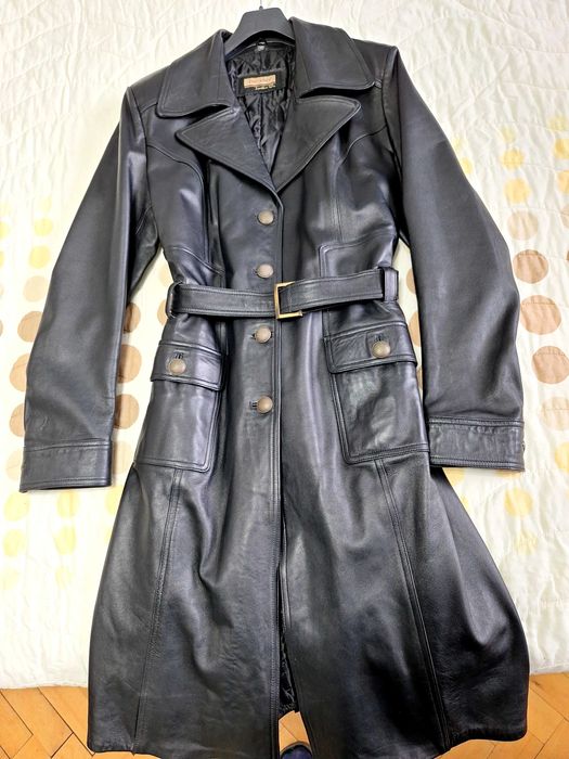 Манто от естествена кожа