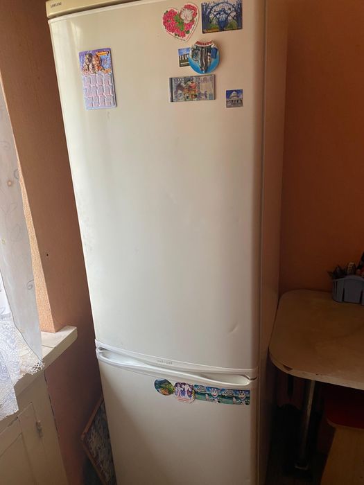 Холодильник samsung