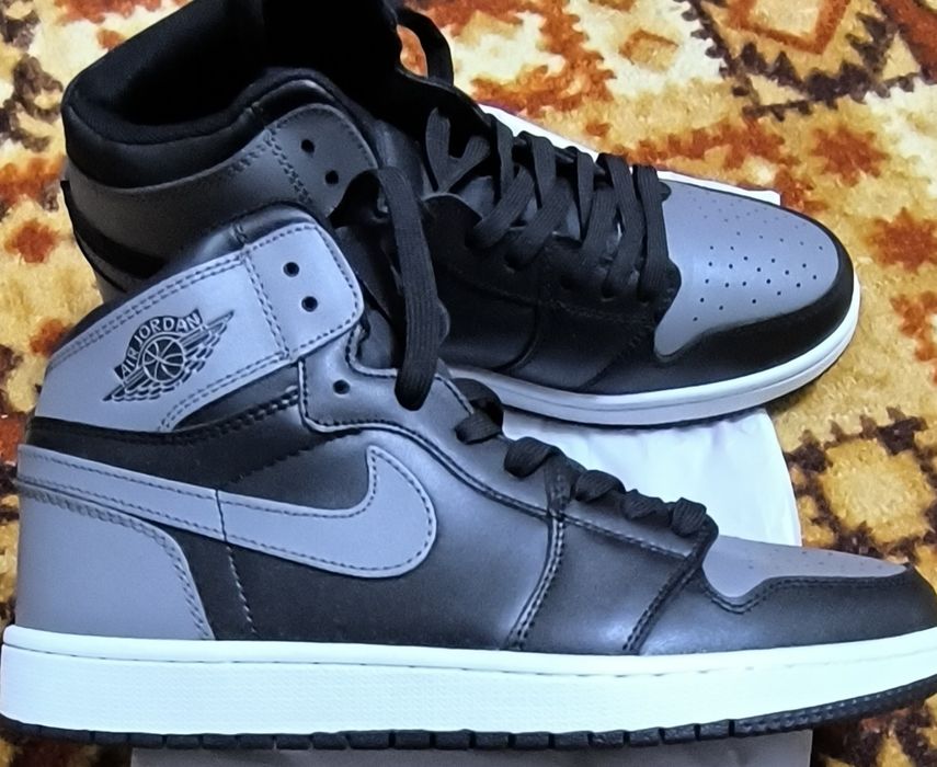 Продам кроссовки