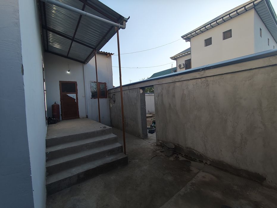 Срочно уй сотилади