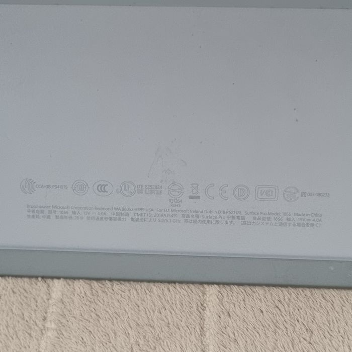 Microsoft Surface pro 7 pentru piese