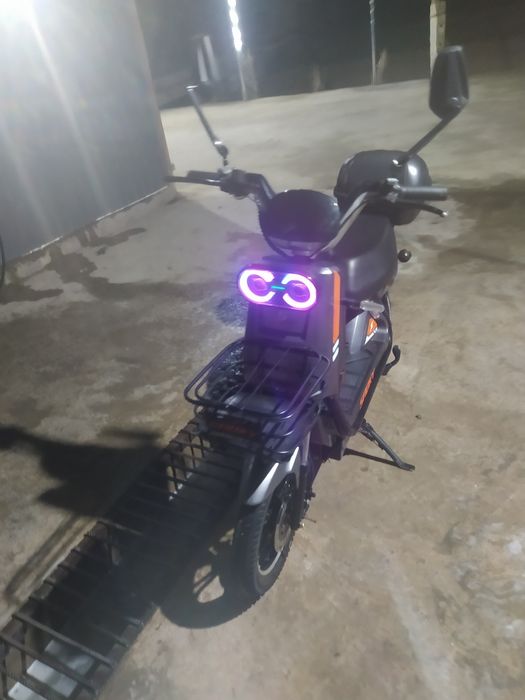 Skuter sotiladi holati alo hali 3 oy haydalgan