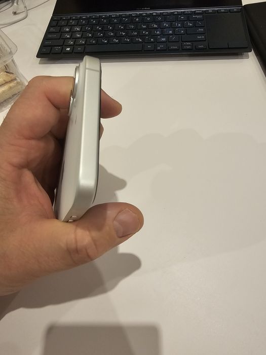 iPhone 16 Plus 128GB