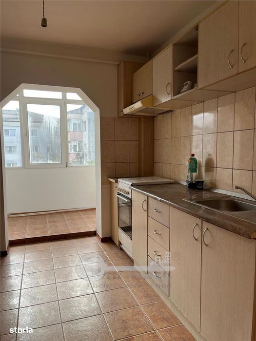 Apartament 3 camere decomandat- NICOLINA