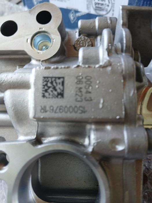 Pompa de ulei pierburg Renault Nissan Mercedes Opel