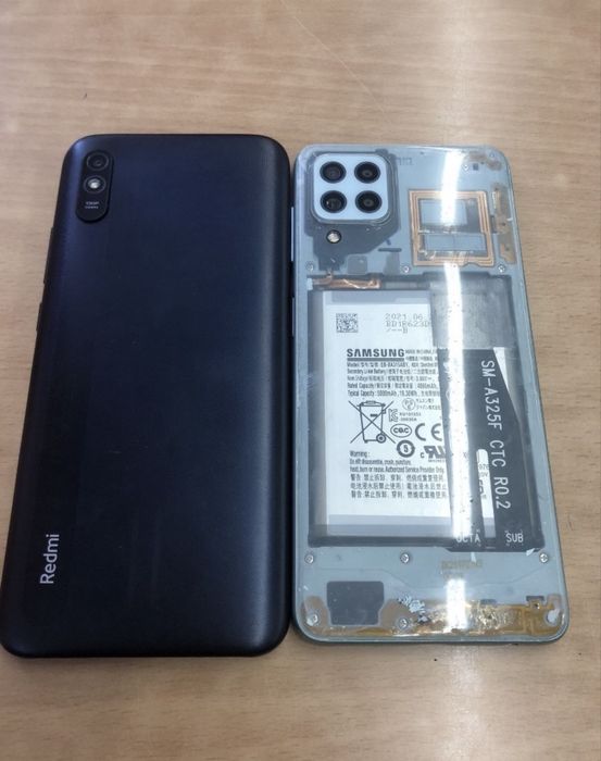 Продам телефоны