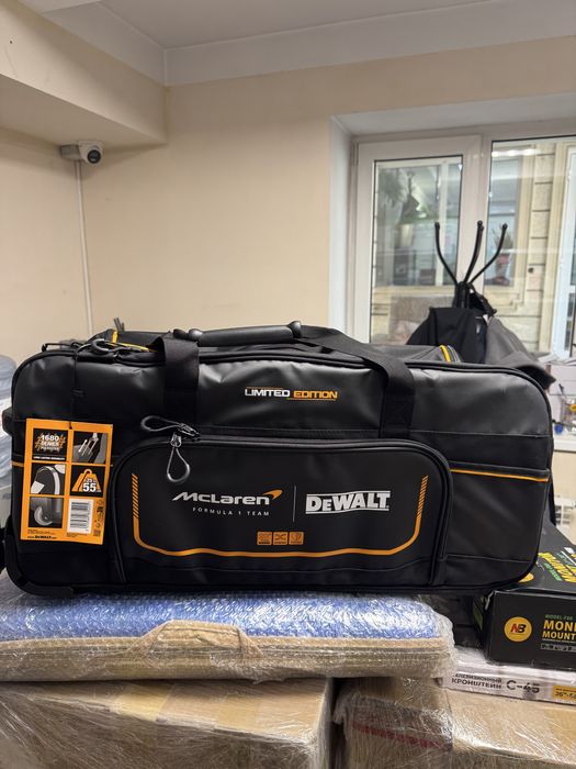 Сумка для инструментов McLaren DeWALT новая оригинал