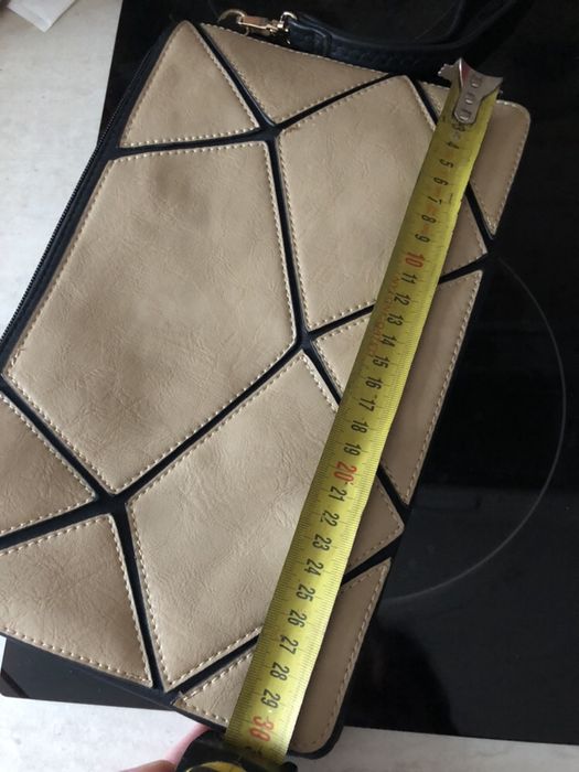 Geanta -plic noua crem cu negru