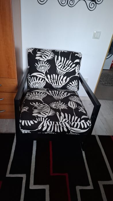 Vând canapea si fotoliu cumparate de la ikea