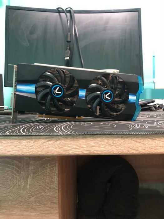 Amd R9 270x 2gb gddr5