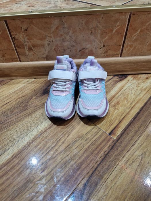 Adidasi Nino masura 26