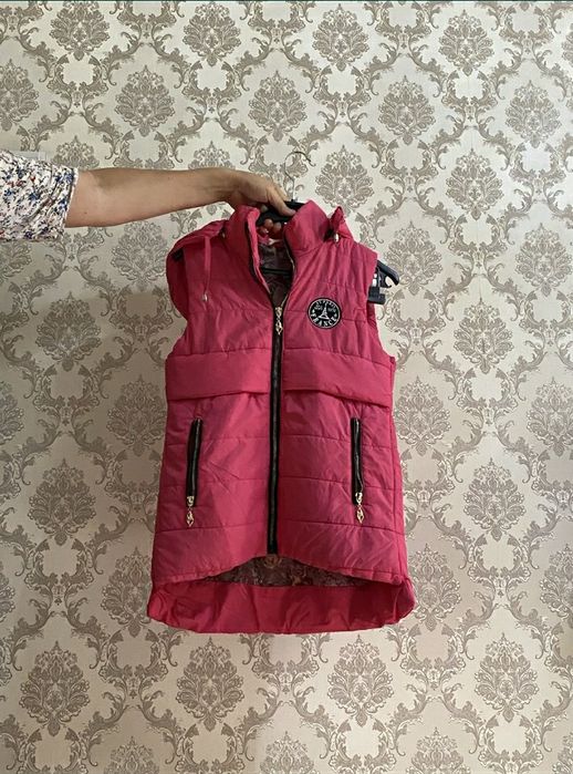 Куртки цена договорная