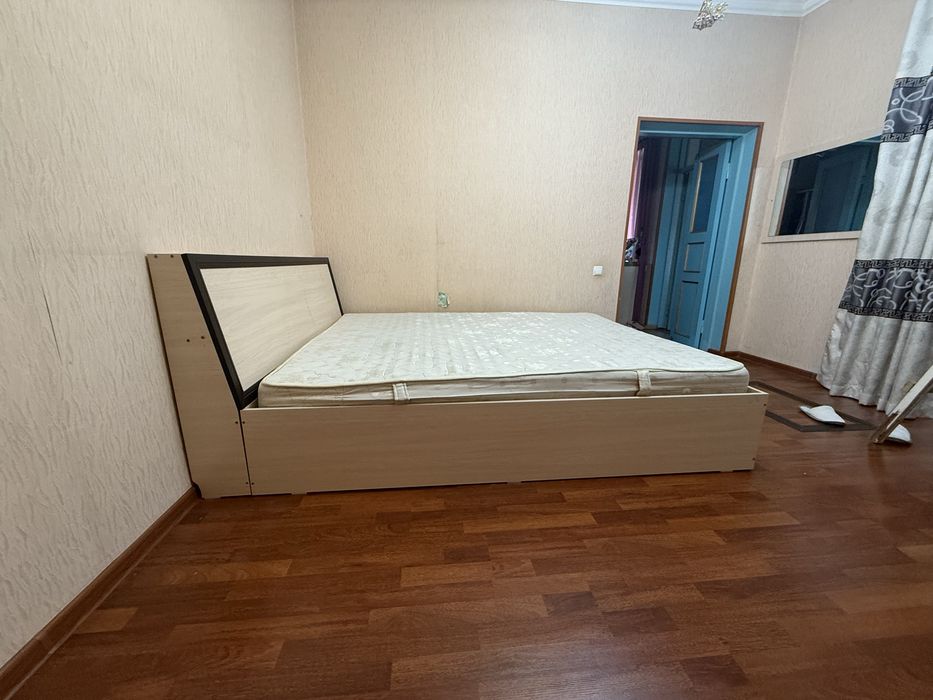 Мебель.Двухместная кровать