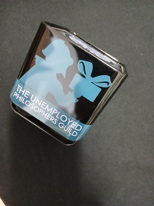 Сребърни обици в метална подаръчна  кутия