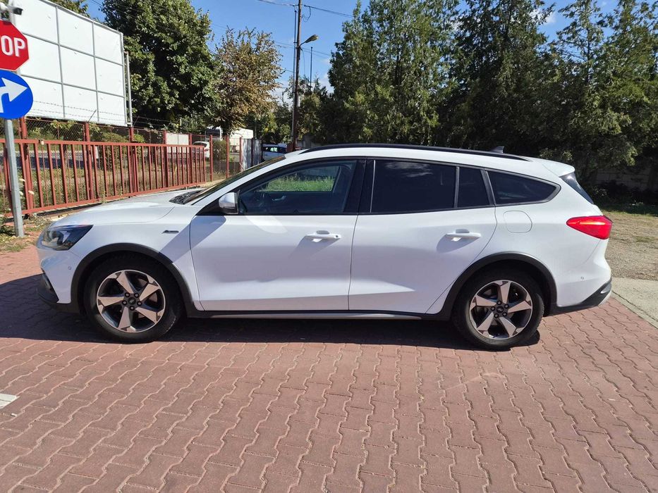 FORD Focus 2020 — imagine 4
