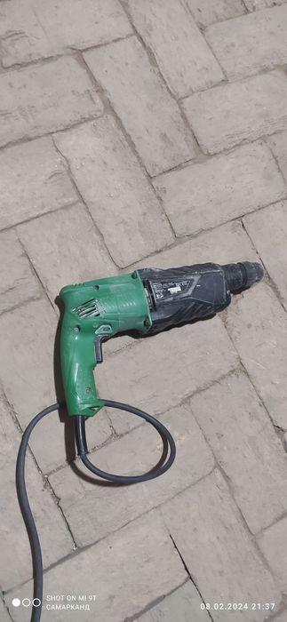 Перфоратор Hitachi