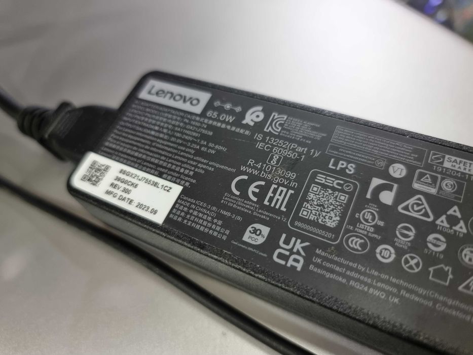 Lenovo IdeaPad 15.6" IPS, i5-8265U