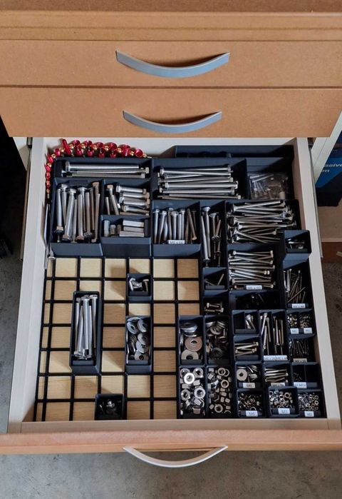 Organizatoare in cutii Bosch L-Boxx sau Festool, Makita, etc, sau in sertare, cu sistemul Gridfinity + cutii cu capac transparent