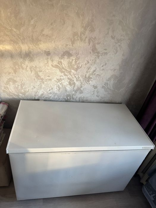 Продам Морозильник