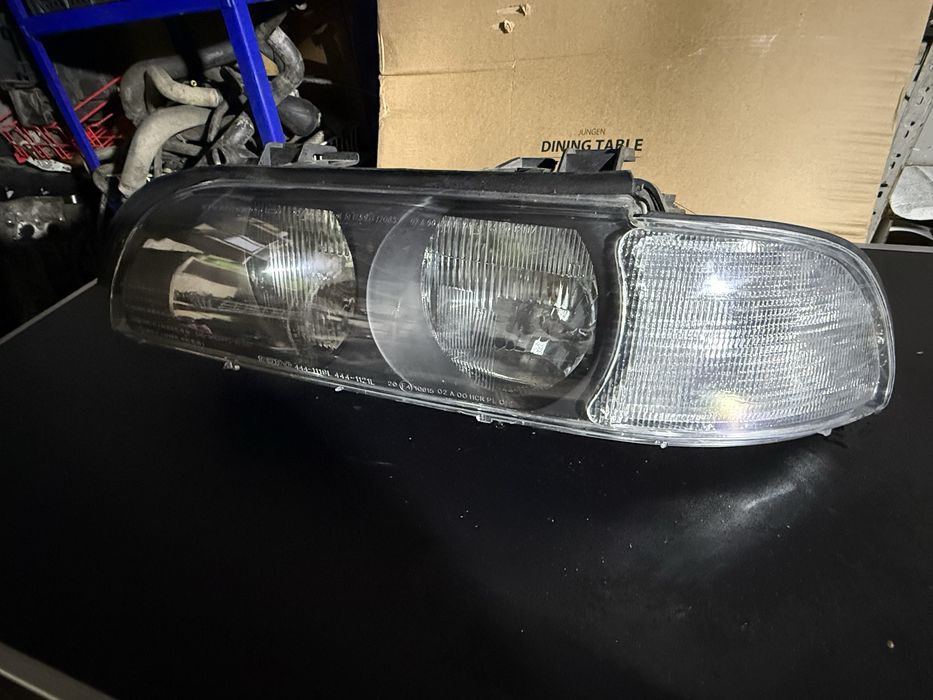Ляв Фар за Бмв Е39 бял кристален Bmw E39