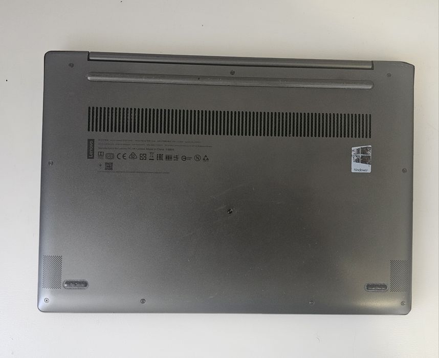 Laptop Lenovo IdeaPad 720S-13IKB defect
