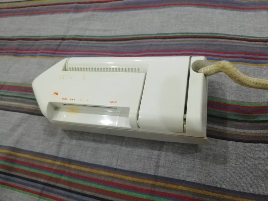 Мини складной утюг