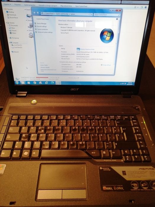 Laptopuri funcționale sau pentru piese