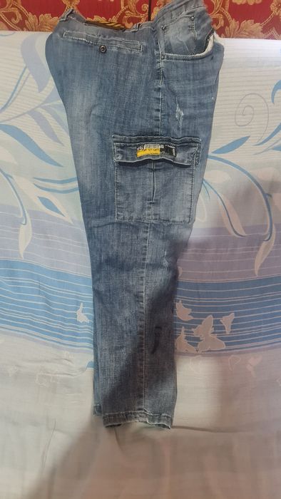 Продаю лёгкую куртку.